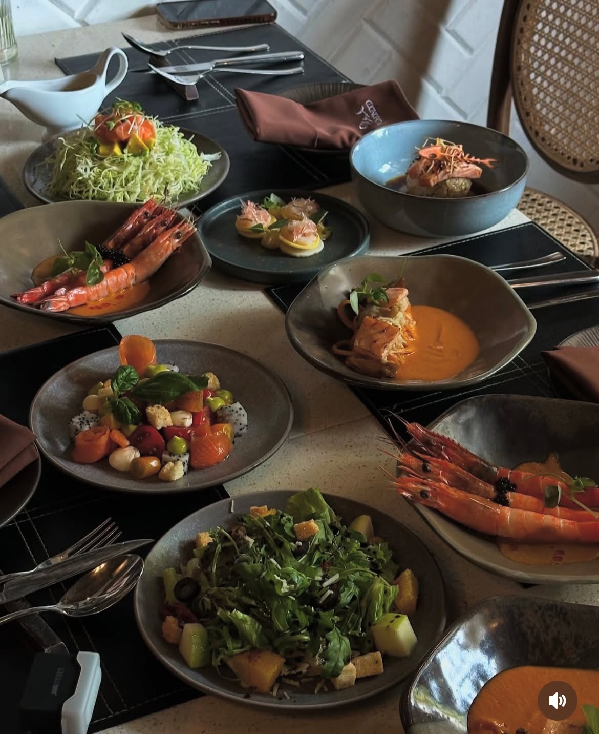 Weekend Brunch - Cuối tuần là để sum vầy – Tại Salmonoid