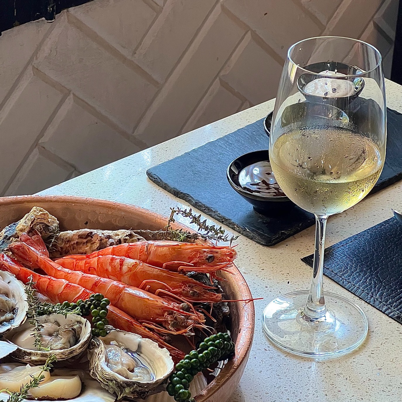 Chạm Vào Mùa Hè – Trải Nghiệm Biển Cả Ngay tại Salmonoid — photo 3