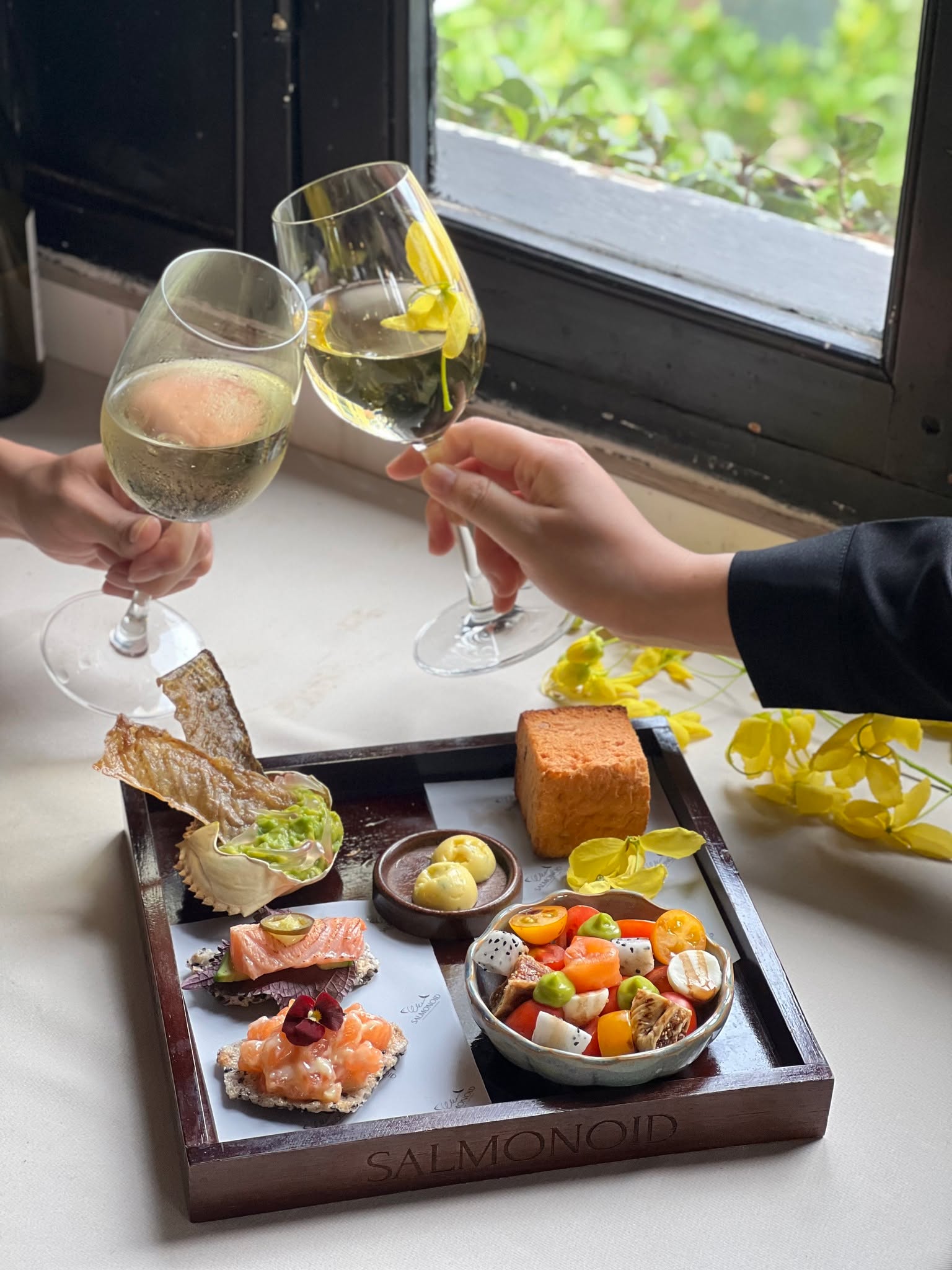 The lunch set - quick bite, big delight | Salmonoid