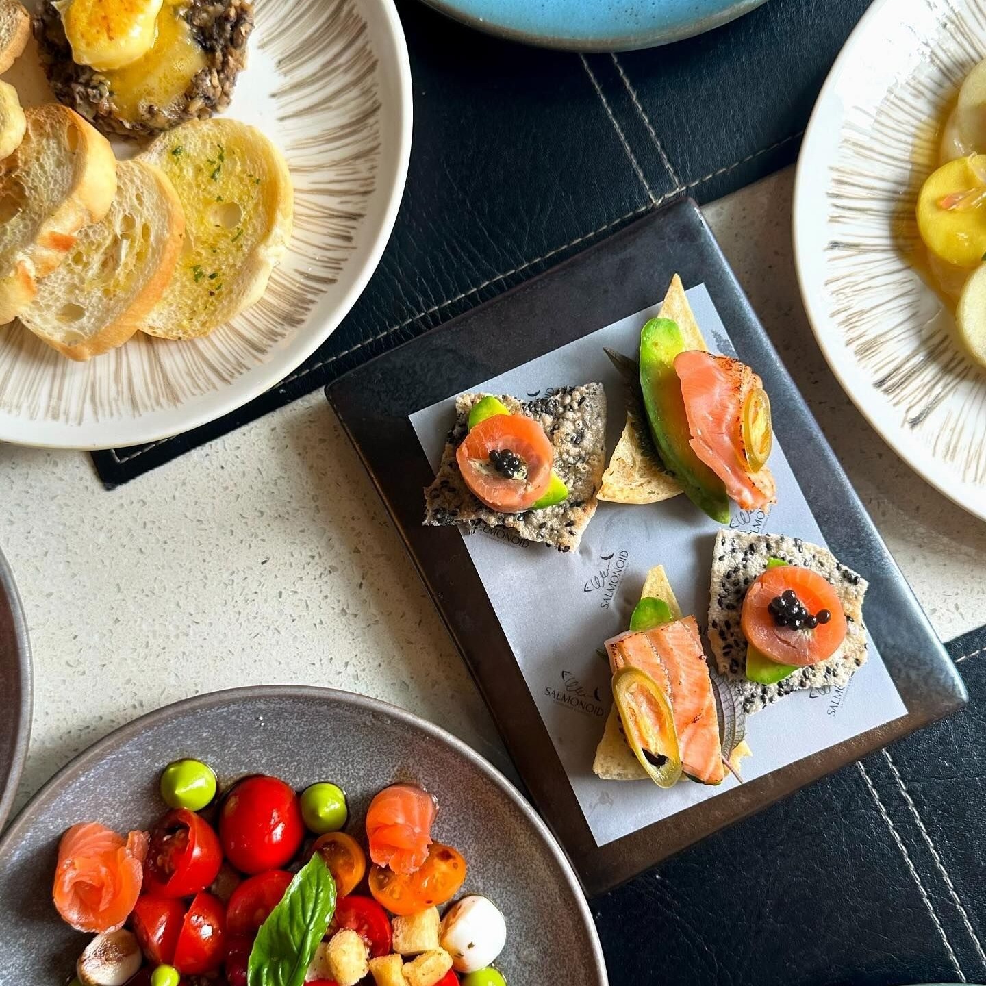 Vi Vu Nghỉ Mát Cuối Tuần với Salmonoid Brunch Menu — photo 3