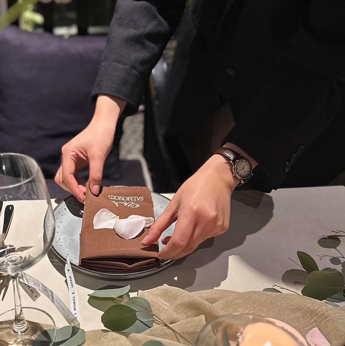 Gặp Nhau Khi Hoàng Hôn Buông Xuống – Tại Salmonoid — photo 4