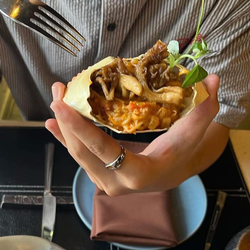 Weekend Brunch - Weekend Rendezvous | Salmonoid — photo 3