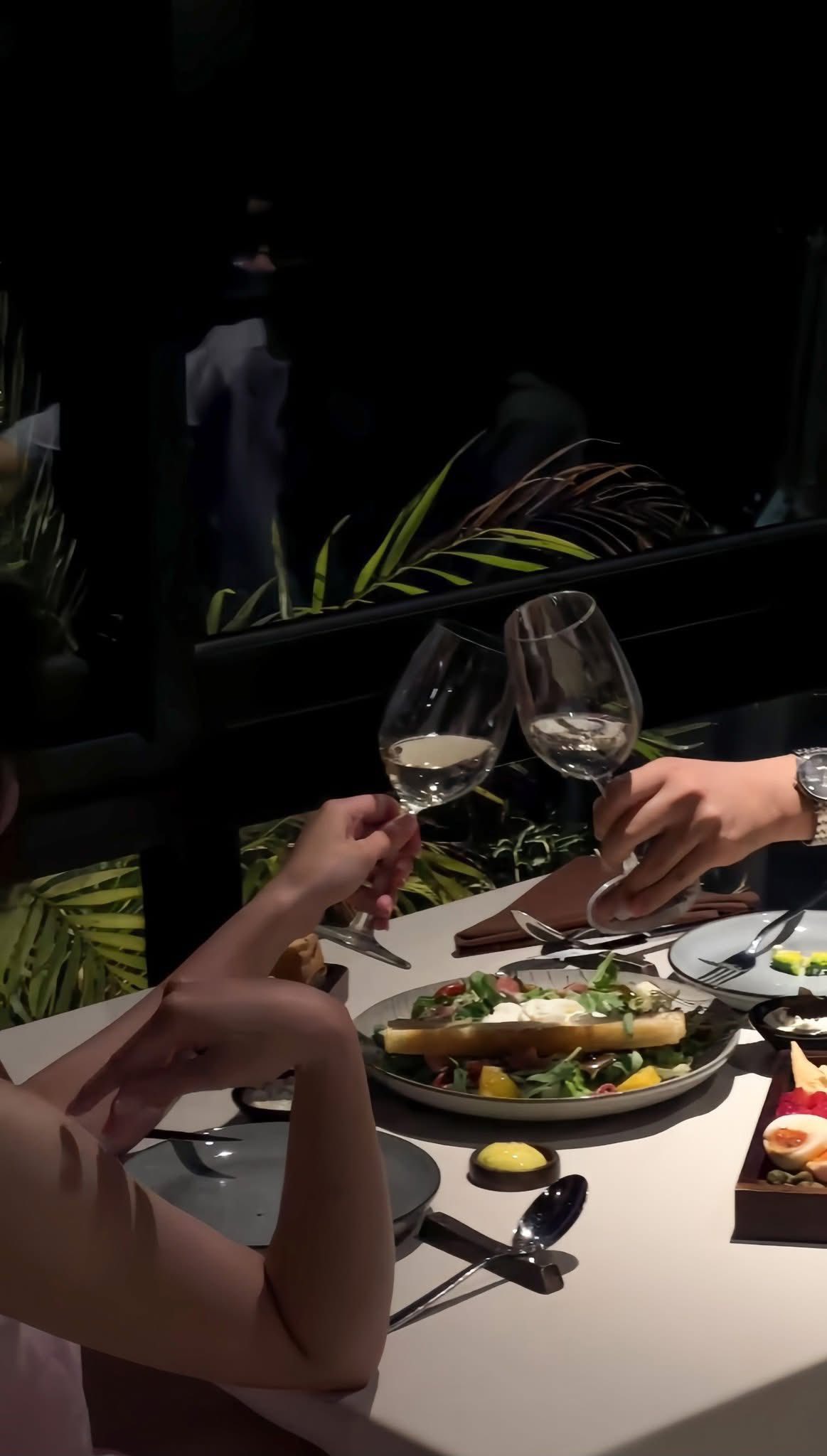 Buổi Hẹn Lãng Mạn Bắt Đầu từ Vị Giác, Kết Nối Bằng Cảm Xúc