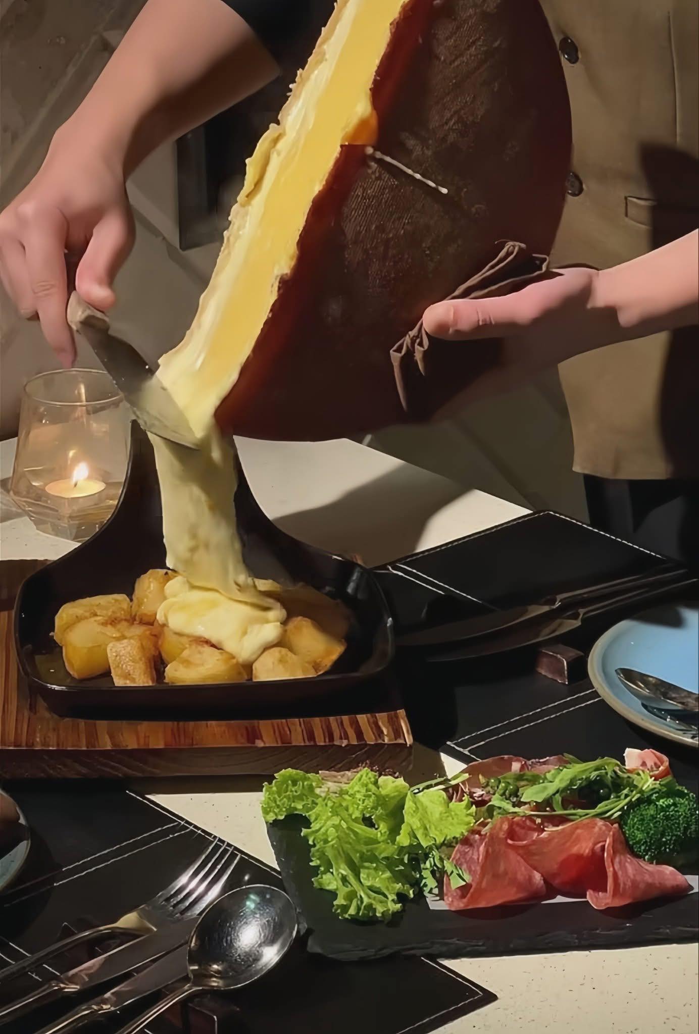 Vị Ấm Tan Chảy Ngày Mưa – Tại Salmonoid