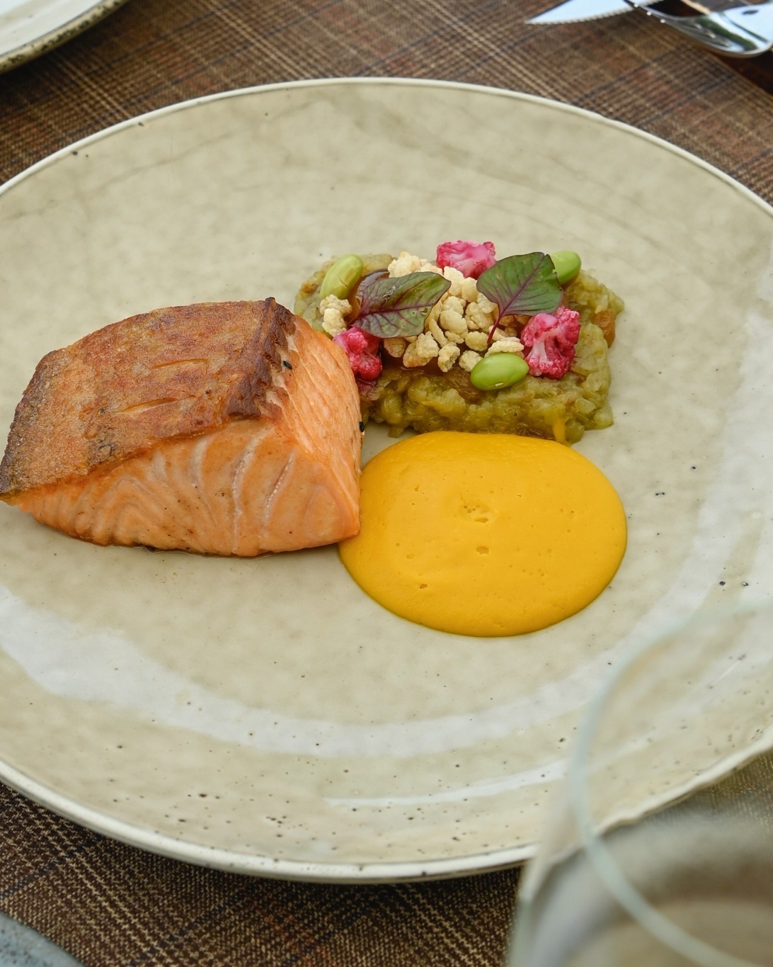 Đưa Đặc Sản Hà Thành Vào Món Âu – Tại Salmonoid