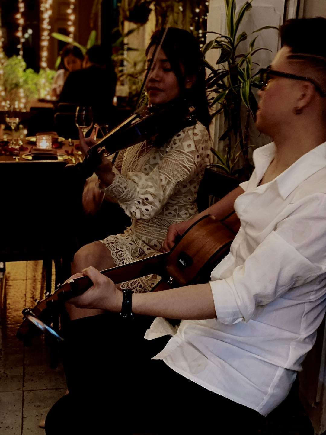 Nâng Niu Người Phụ Nữ Ta Yêu – Tại Salmonoid — photo 2