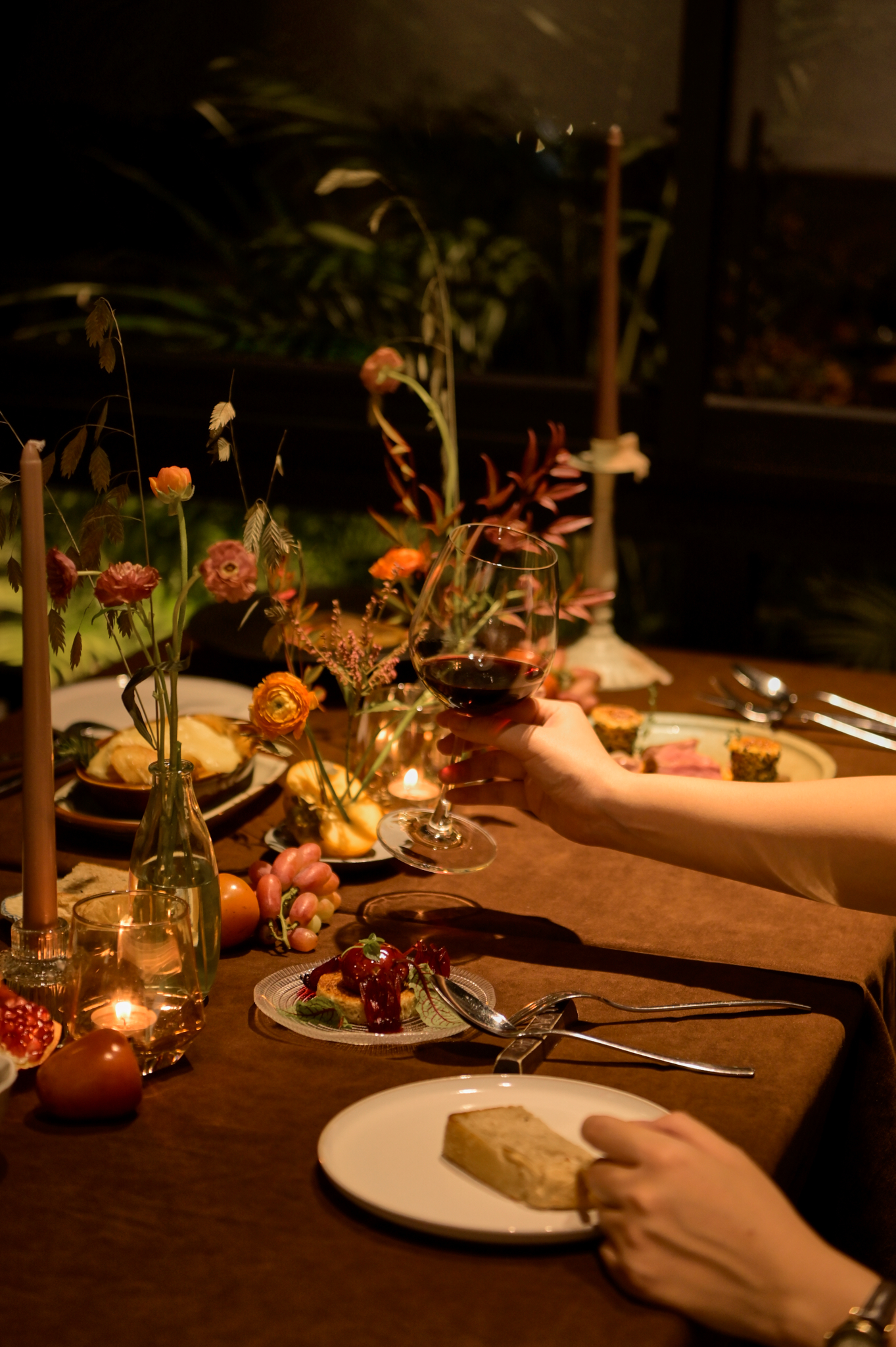 Bàn Tiệc Ấm Cúng Ngày Gió Mùa về – Tại Salmonoid