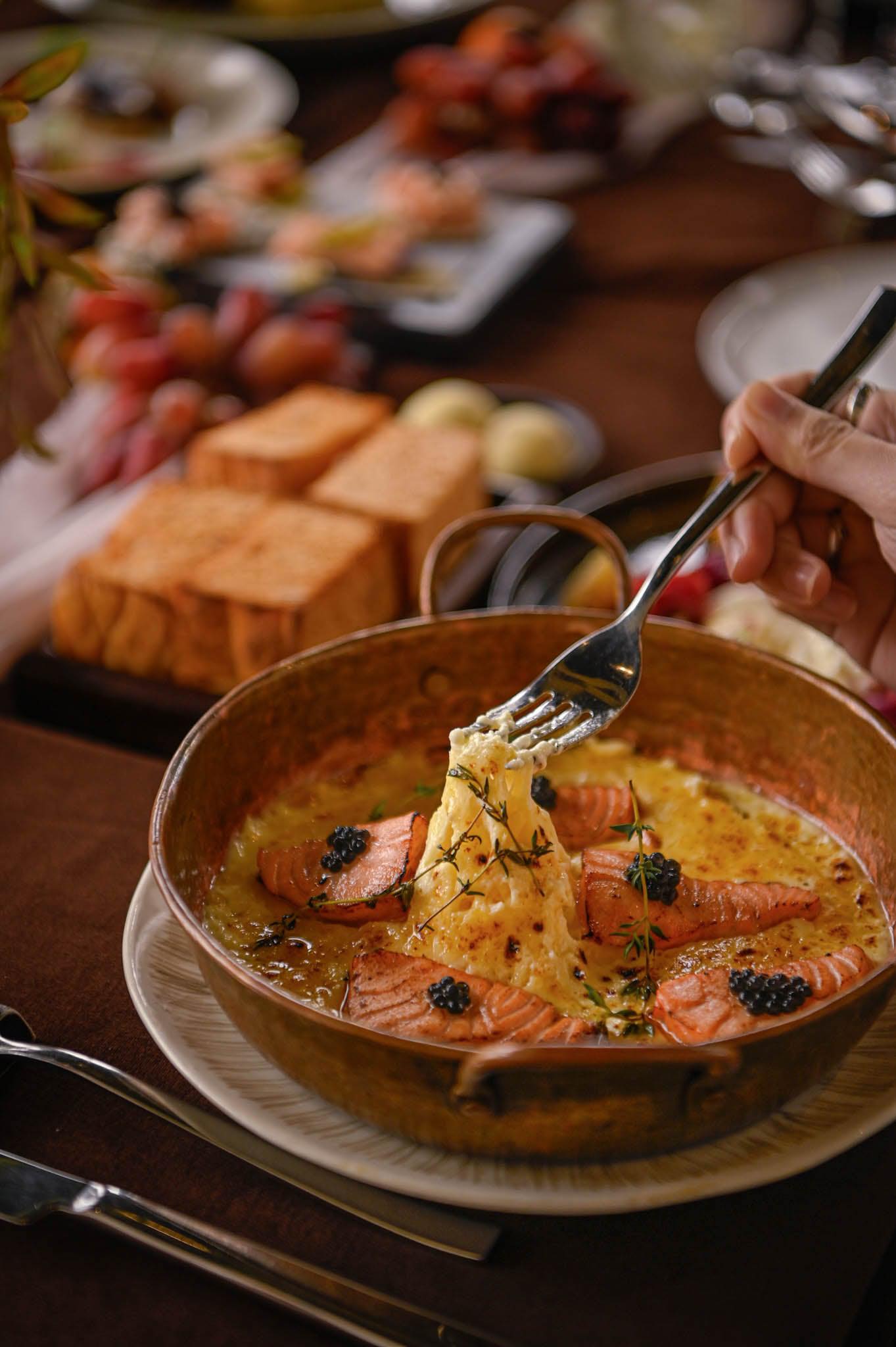 Hơi Ấm Ở Lại Trên Từng Lớp Phô Mai – Tại Salmonoid