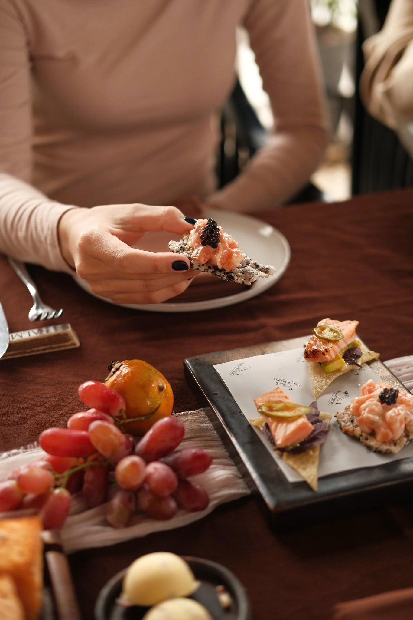 Gặp Nhau Khi Hoàng Hôn Buông Xuống – Tại Salmonoid — photo 2