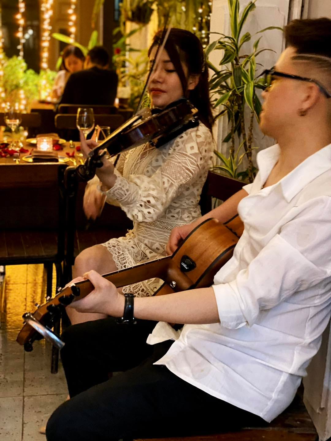 Nâng Ly Đón Giáng Sinh – Tại Salmonoid — photo 2