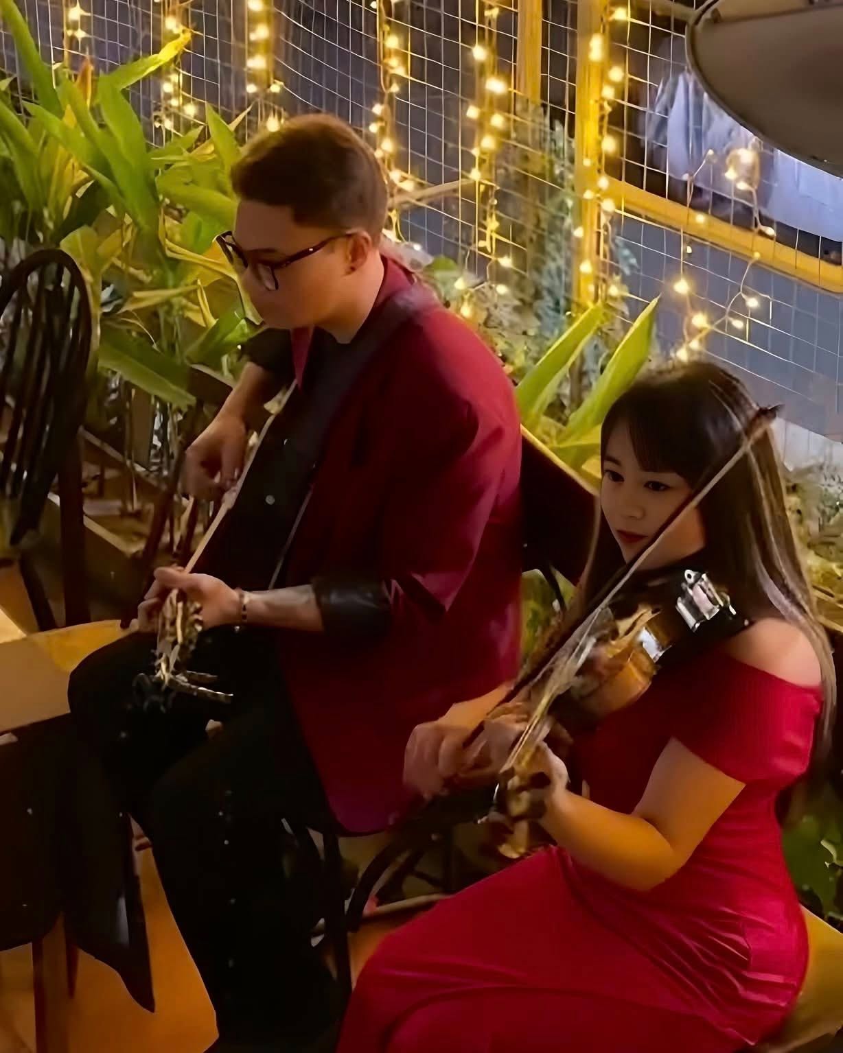 A Christmas Night to Remember | Salmonoid — photo 2