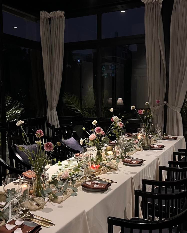 Bàn Tiệc Sắc Hoa – Tại Salmonoid