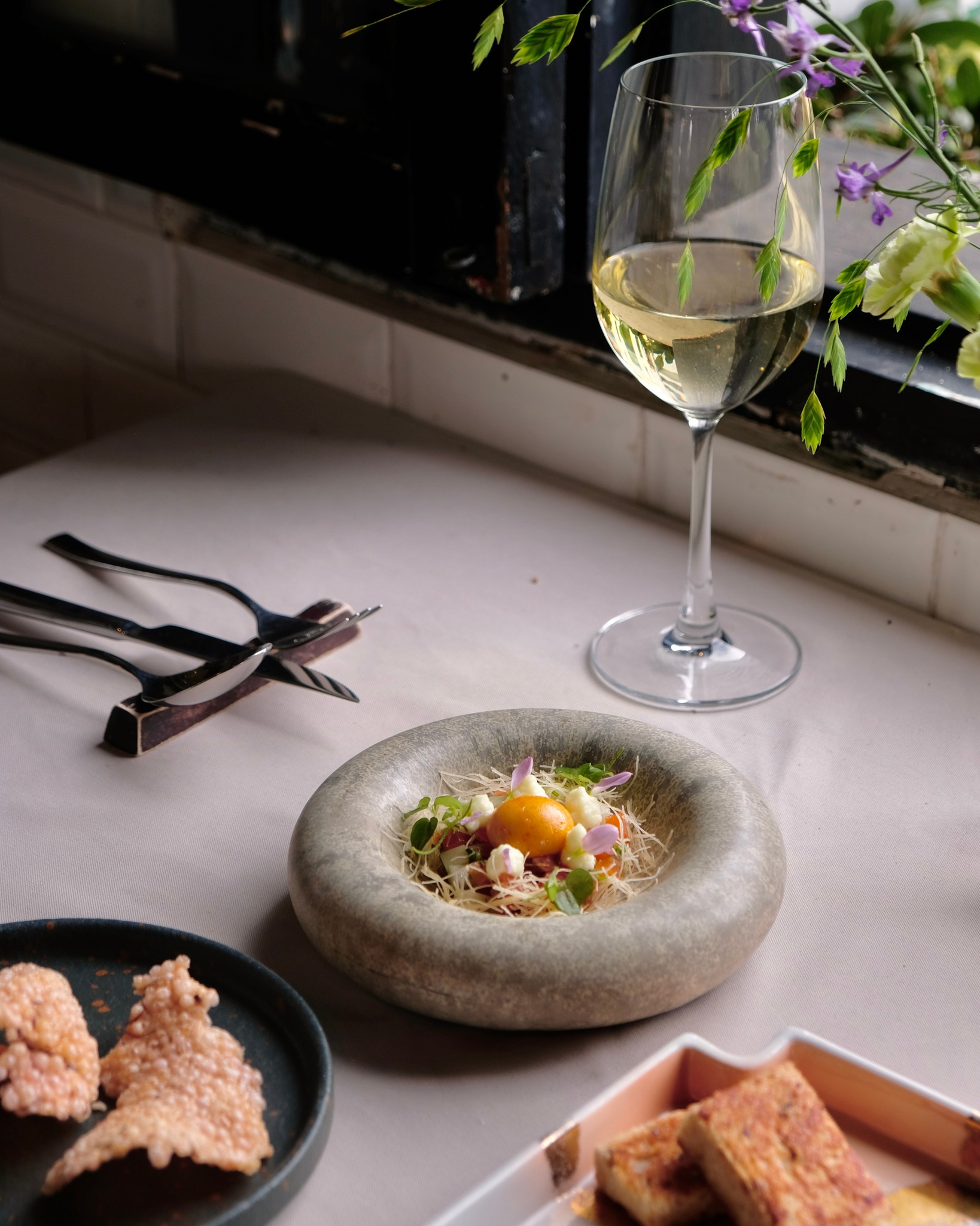 Tomyum Salmon tartare - Lời chào nhẹ nhàng từ mùa xuân