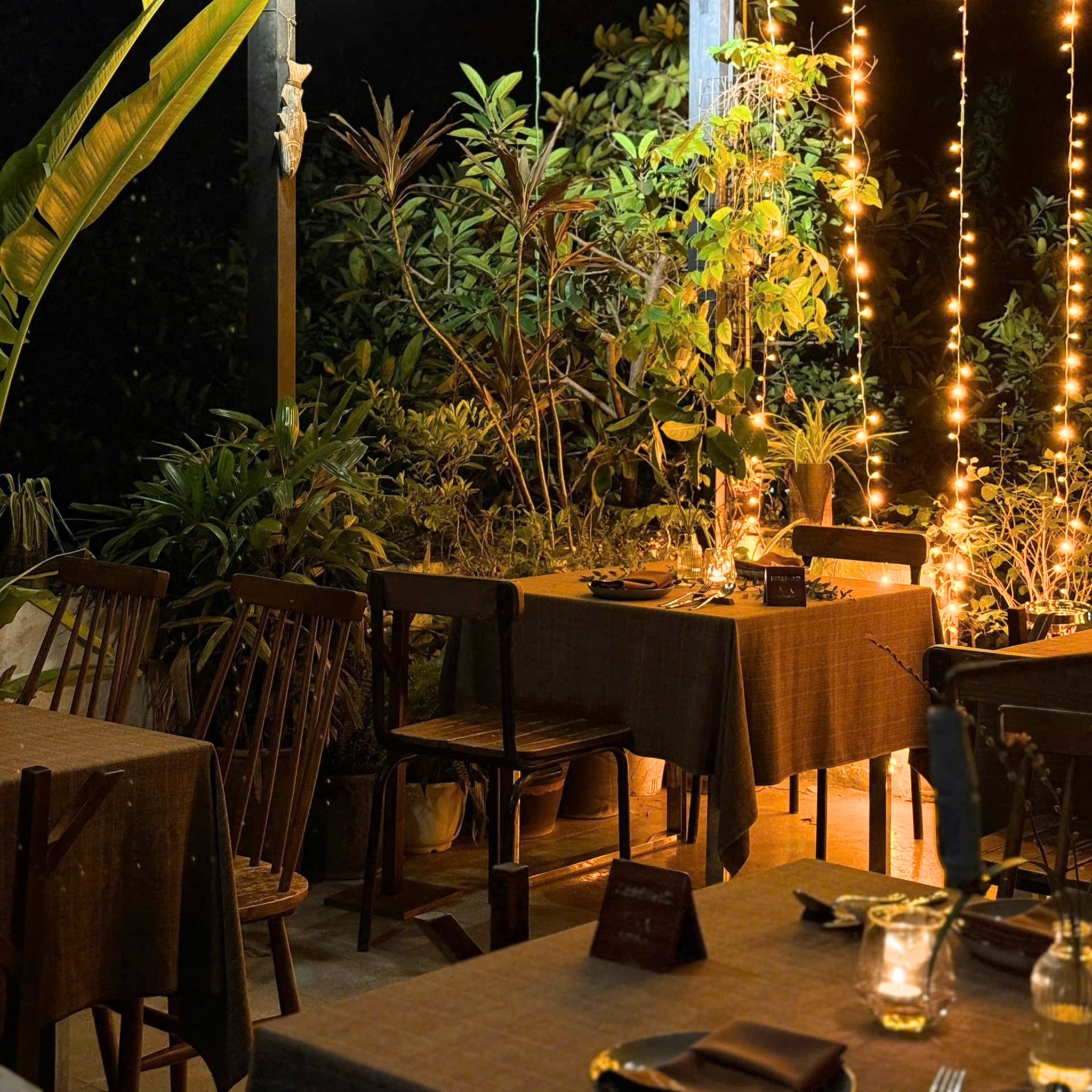 A hidden garden rendezvous | Salmonoid — photo 4